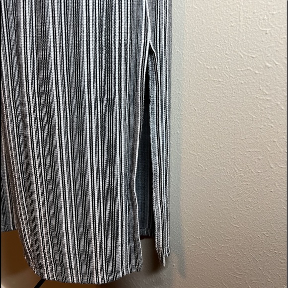 Eyeshadow black and white striped Romper size Large - Picture 4 of 13